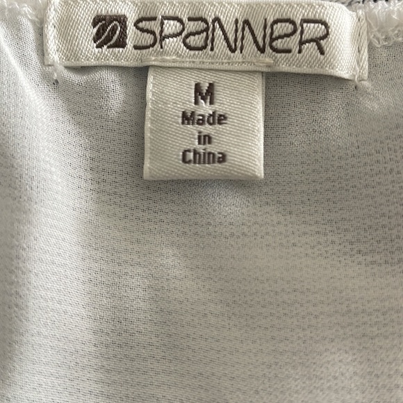 Spanner sleeveless loose knit front back has white knit top and sheer below Sz M - Picture 4 of 6